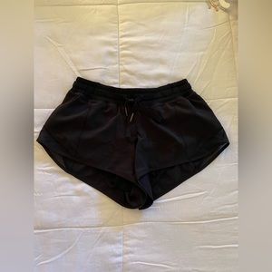 Lululemon Hotty Hott shorts - 2” - size 4